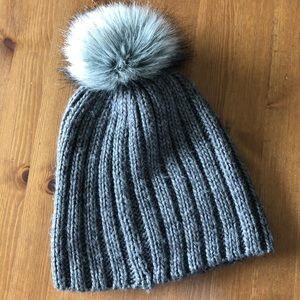 Pom Pom Beanie